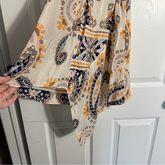 Anthropologie HD In Paris Paisley Moonset silk asymmetrical top. sz. 10P - Picture 8 of 9